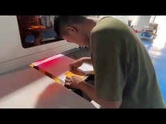 Controllo PC Doppi Tavoli Laser PCB Depaneling Machine Adatta per FPC