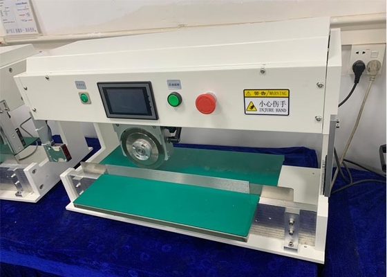 Macchina di taglio del PWB dell'esposizione del separatore automatico LCD del PWB Depaneling